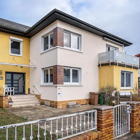 Boettcher's Ferienwohnung Apartamento *